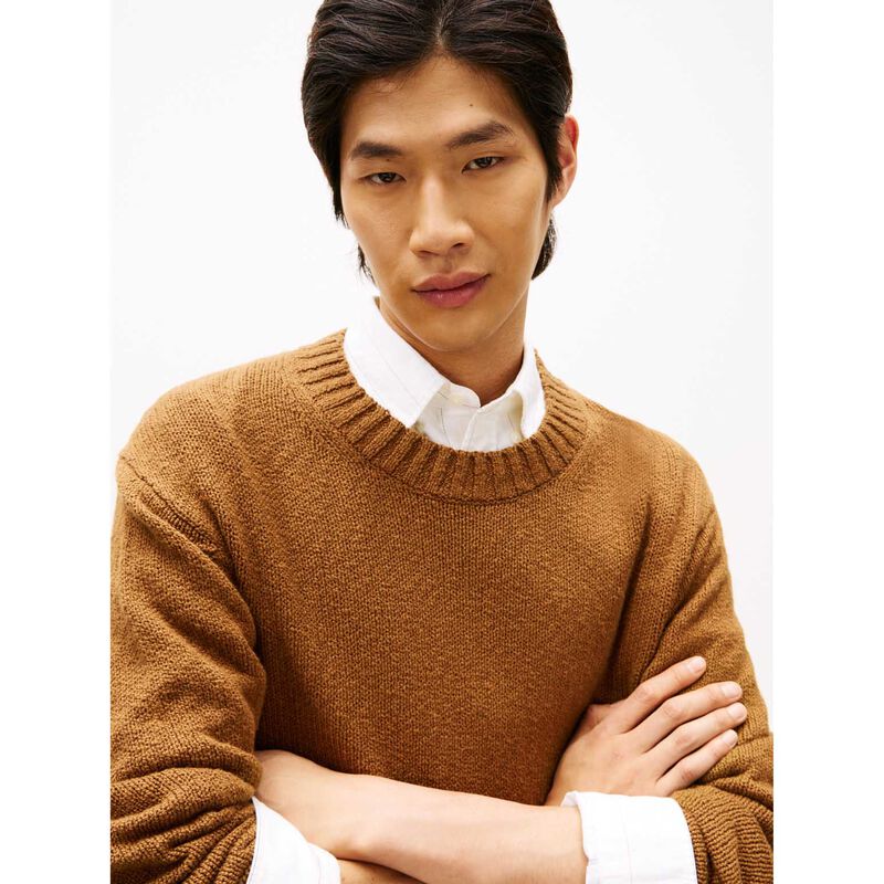 Tommy Hilfiger Soft Textured Crew Neck image number 2